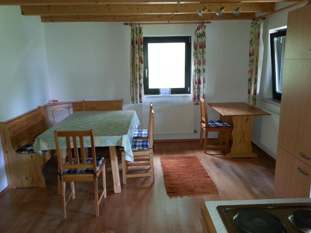 Fichtenblockhuette Sonnenalpe Nassfeld Cameră foto